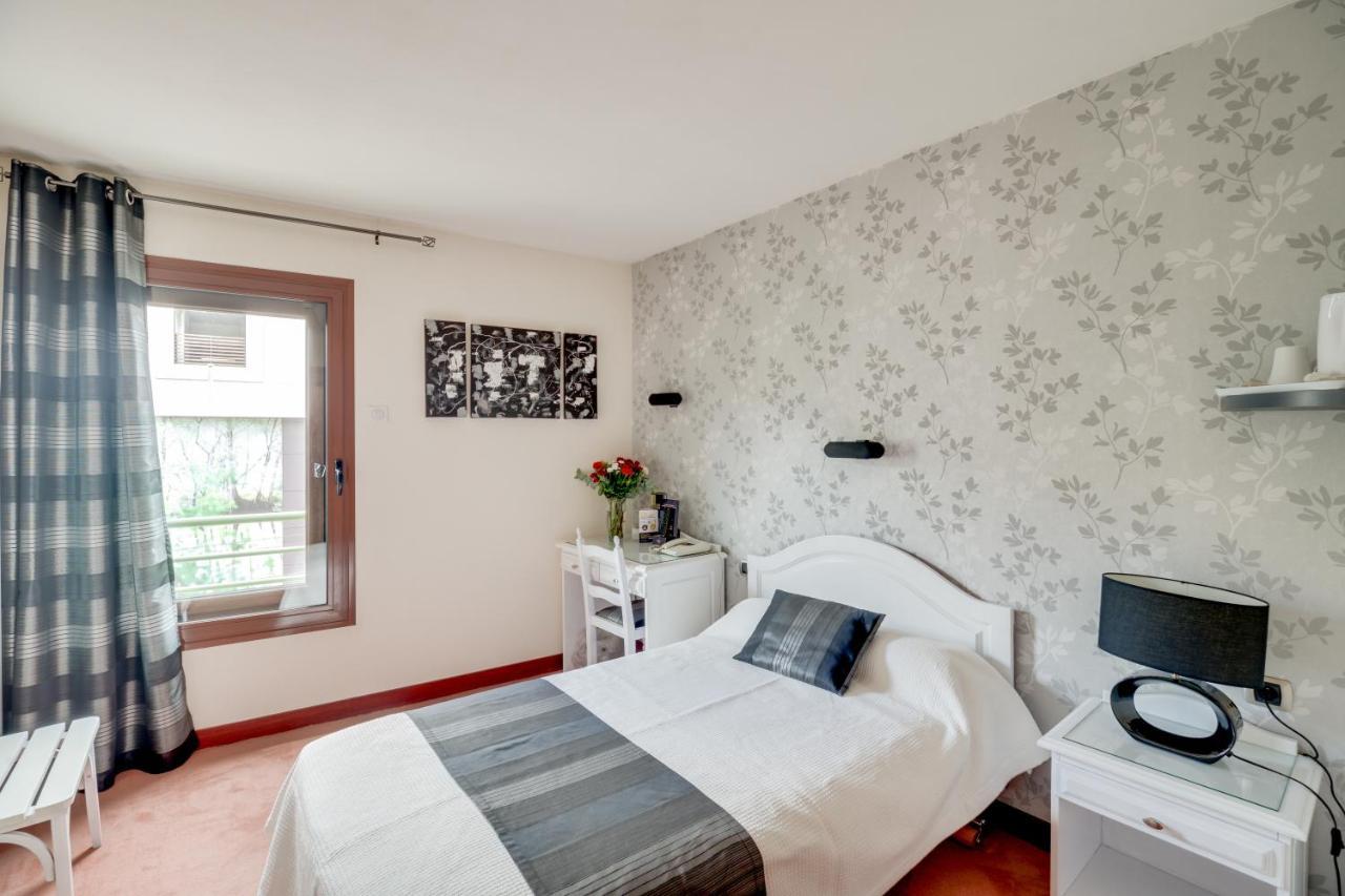 Contact - Des Deux Moulins - Ex Boni Hotel Limoges