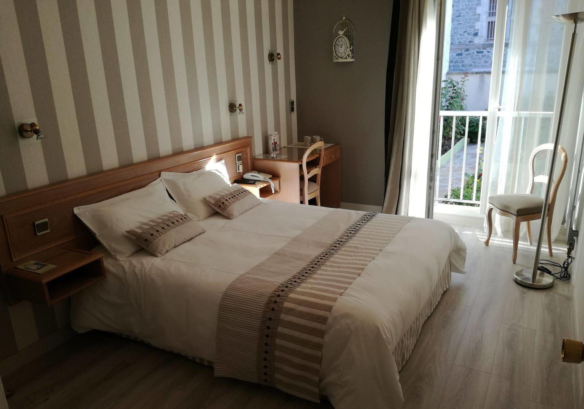 Hotel Contact - Des Deux Moulins - Ex Boni Limoges